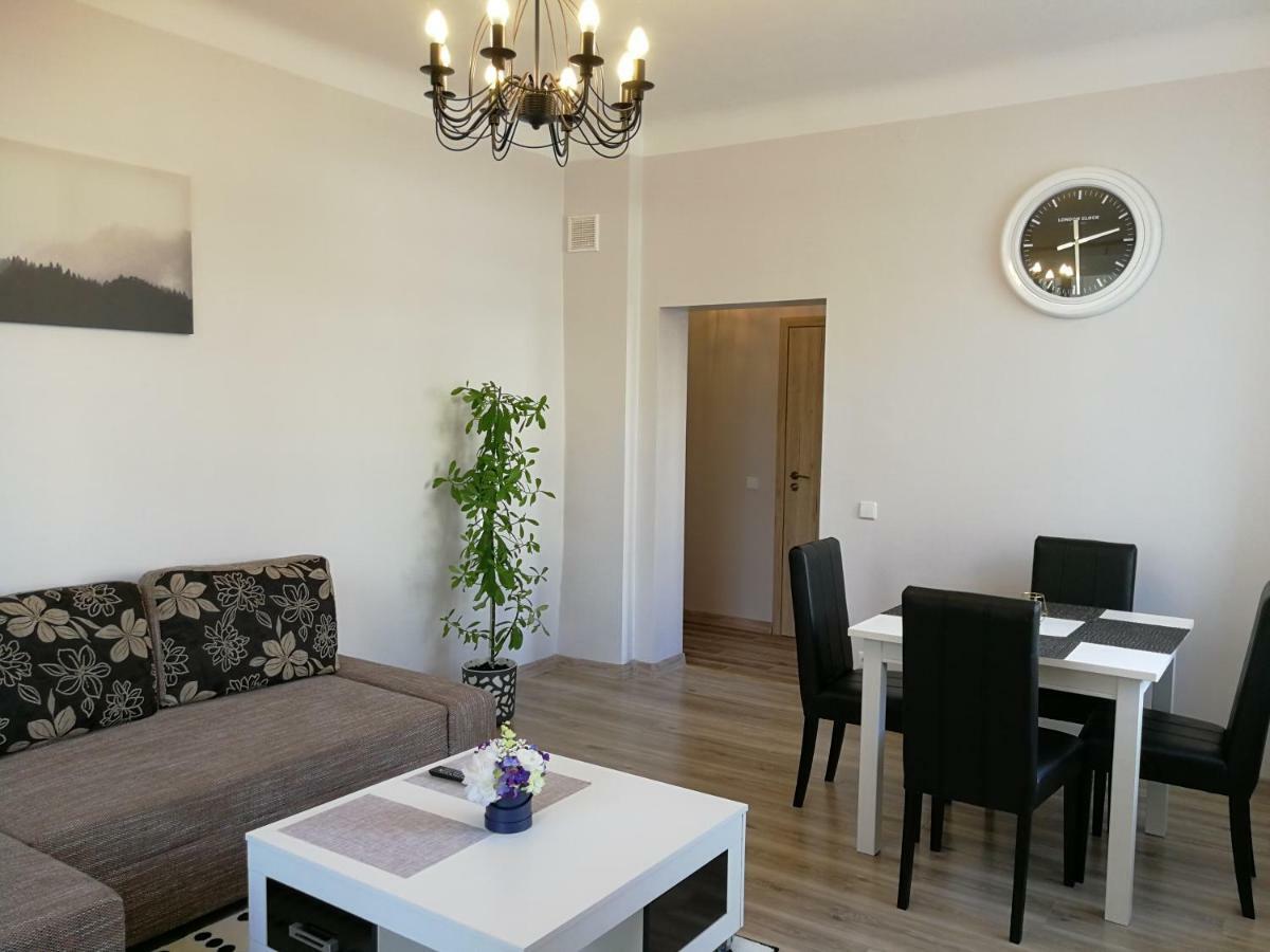 Siauliai Central Spot Apartment ภายนอก รูปภาพ